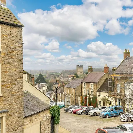 2 Bed In 90435 * Richmond (North Yorkshire)