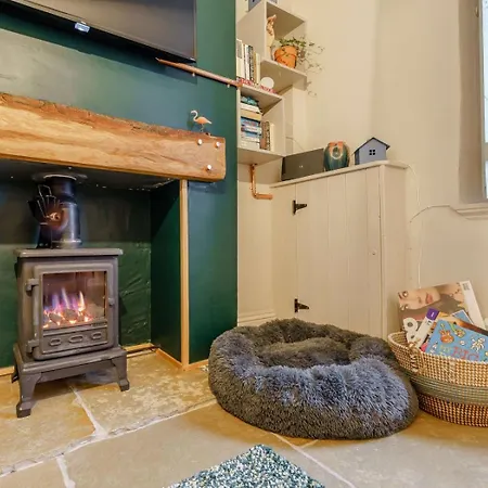 2 Bed In Oc-90435