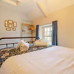 Holiday home 2 Bed In Oc-90435