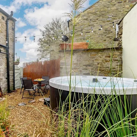 2 Bed In Oc-90435 * Richmond (North Yorkshire)