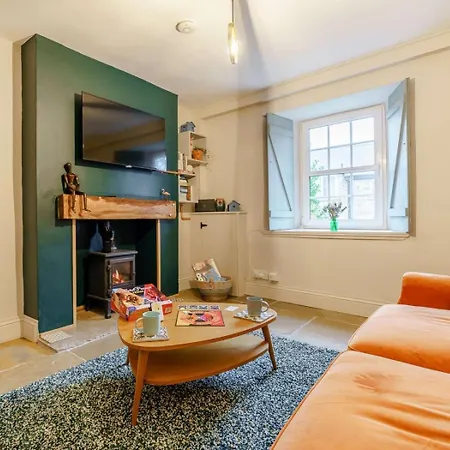 2 Bed In Oc-90435 Semesterbostad